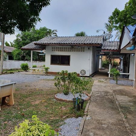 Pineapple Resort Ban Huai Thalaeng Phan 外观 照片