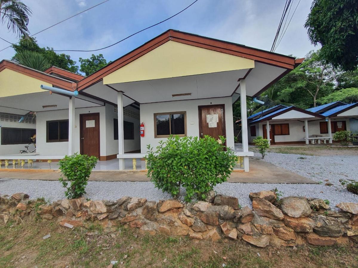 Pineapple Resort Ban Huai Thalaeng Phan 外观 照片