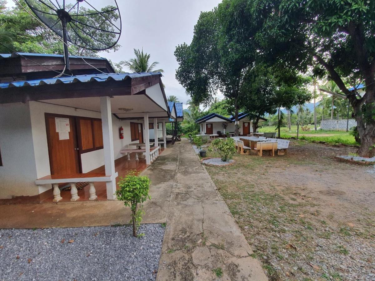 Pineapple Resort Ban Huai Thalaeng Phan 外观 照片